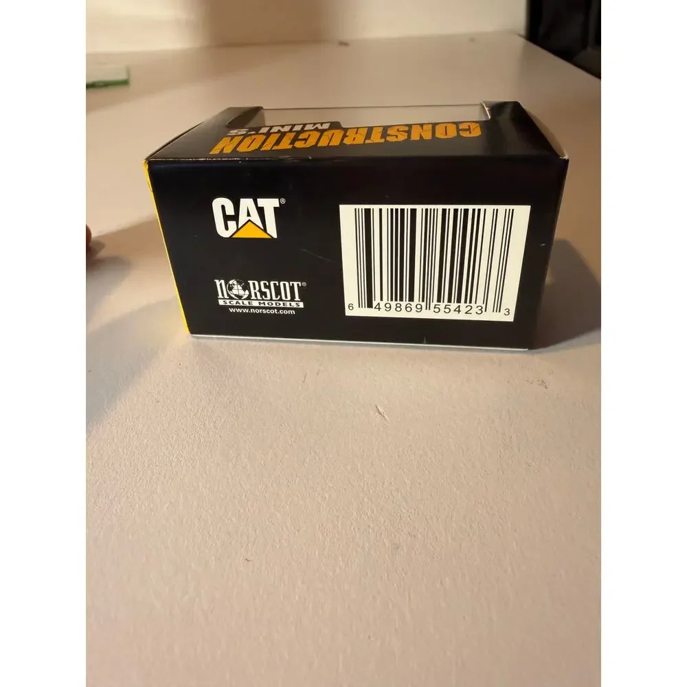 Norscot Construction Mini’s Die-Cast Cat 420E Backhoe Loader Scale Model, NIB